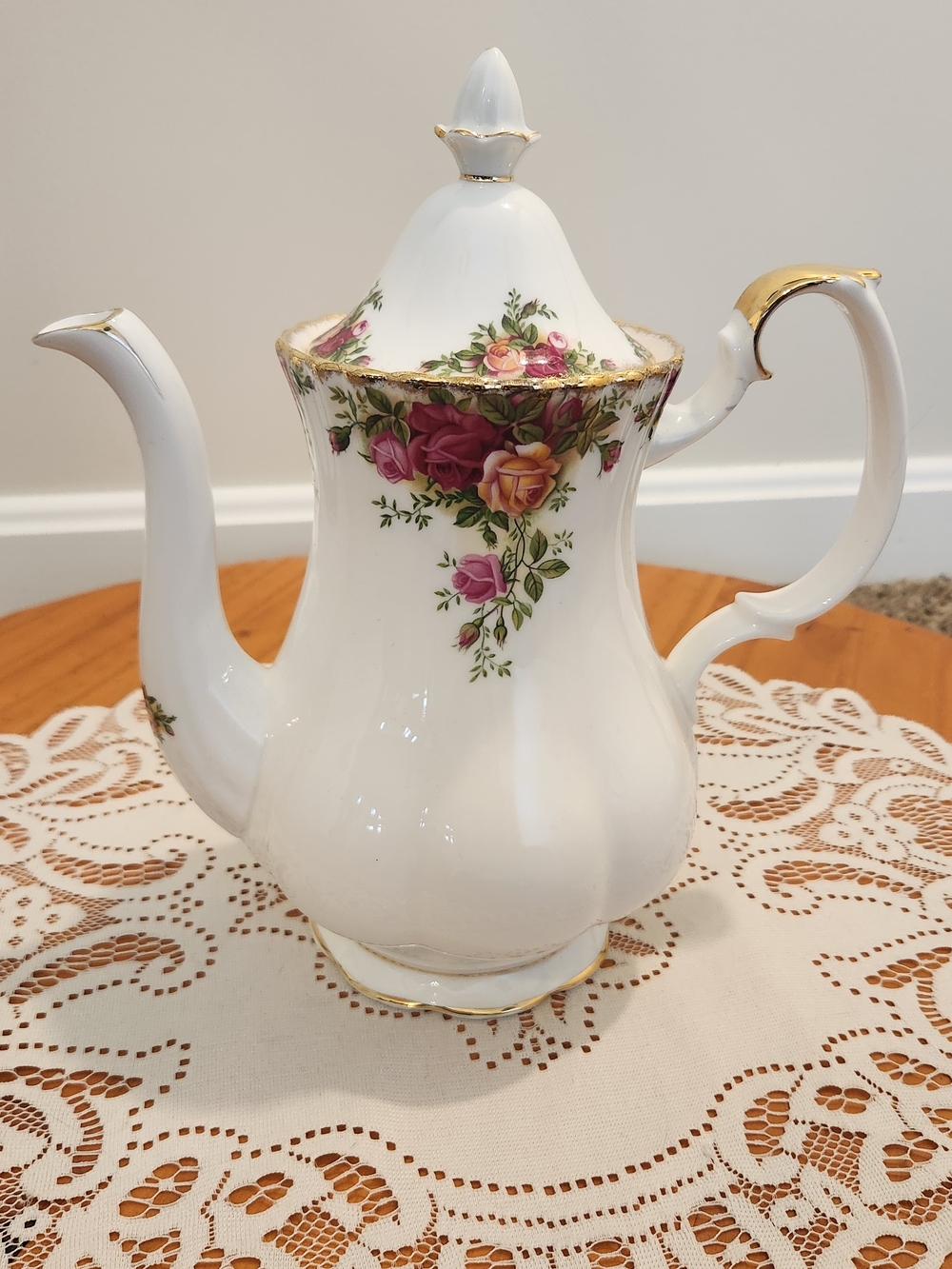 Royal Albert Old Country Roses Large Coffee Pot With Lid